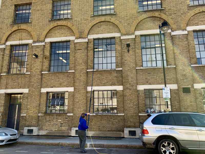 Office window cleaning in Islington