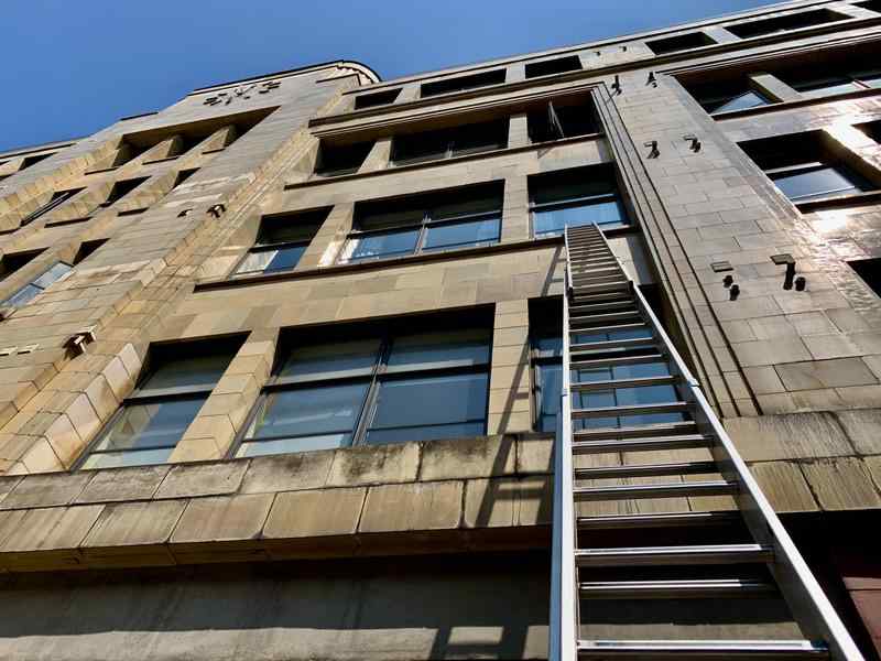 window cleaning in Old Street